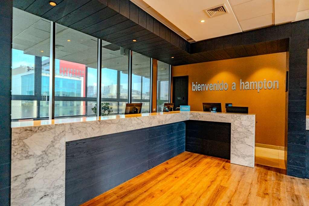 Hotel Hampton By Hilton Condes Santiago