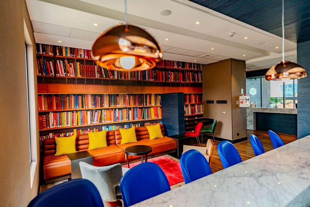 Hampton By Hilton Condes Hotel *