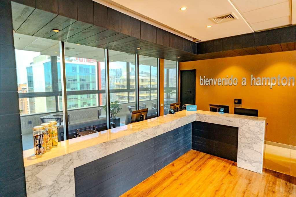 Hotel Hampton By Hilton Condes Santiago