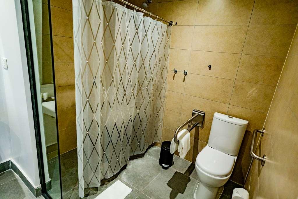 Hampton By Hilton Condes Hotel