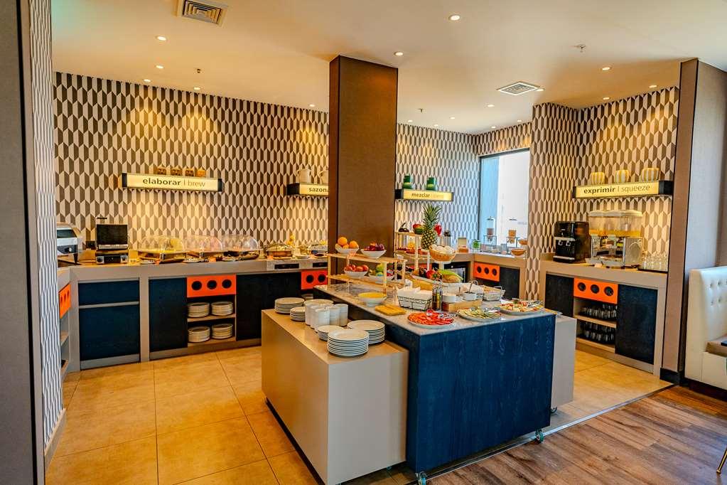 Hampton By Hilton Condes Hotel Santiago