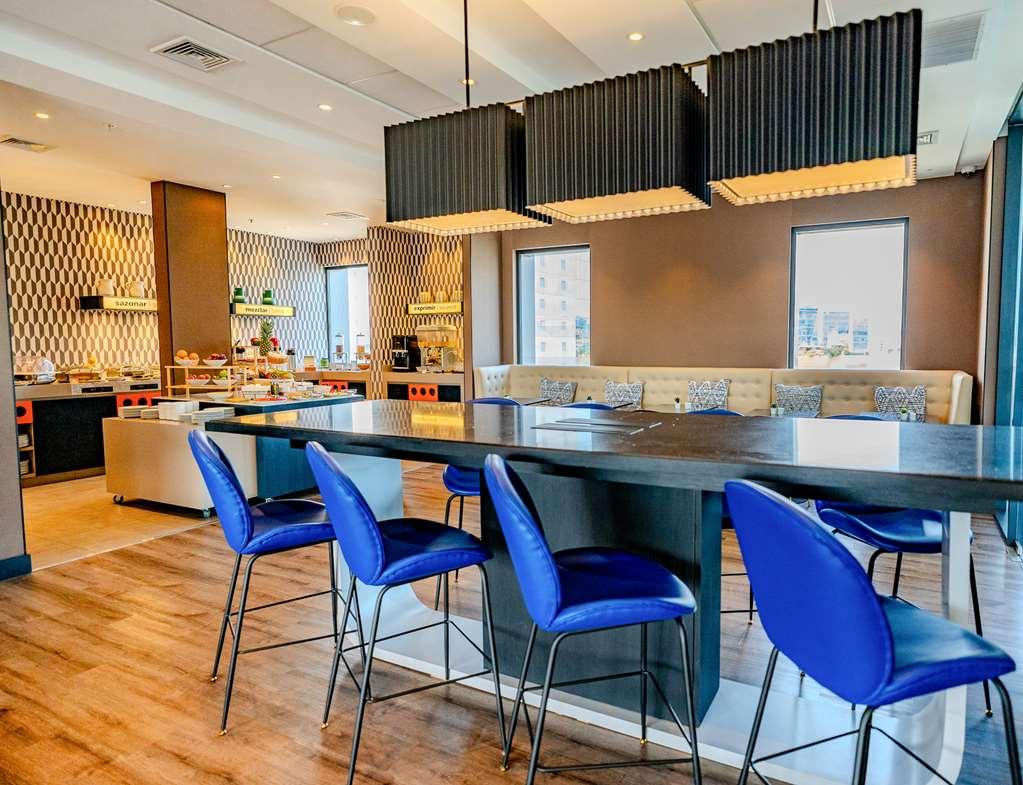 Hampton By Hilton Condes Santiago