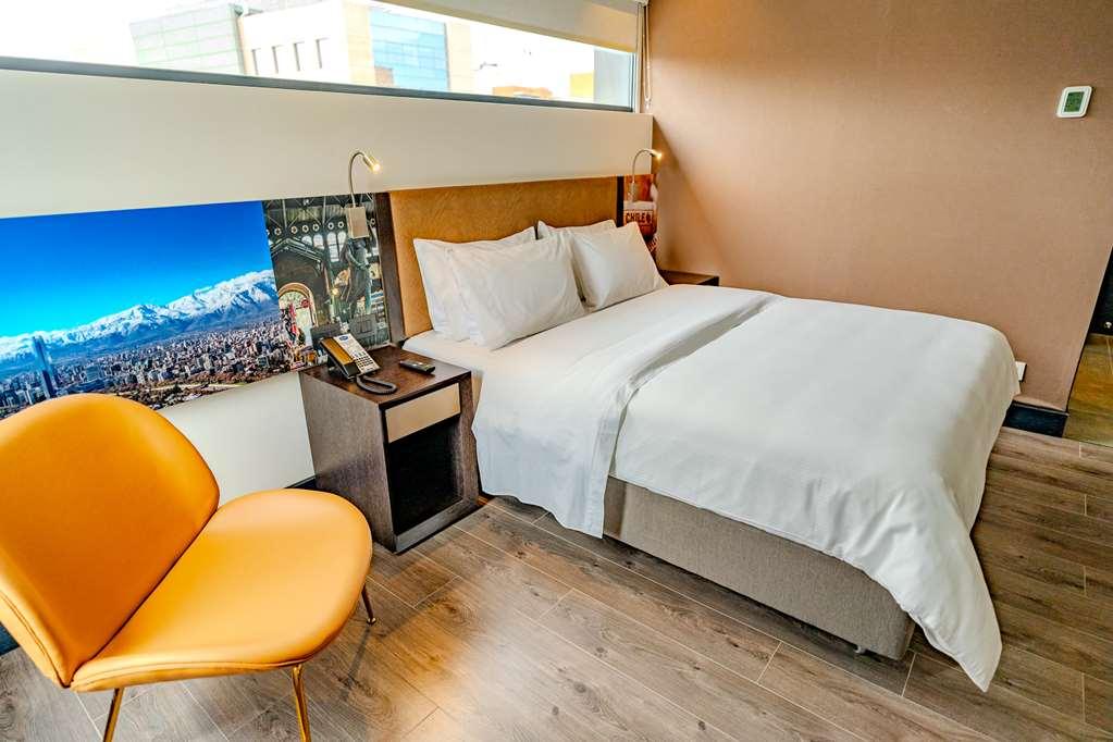 Hampton By Hilton Condes Hotel