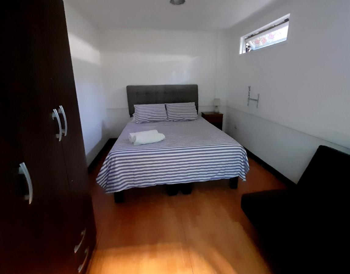 Atacama Backpackers Albergue Santiago