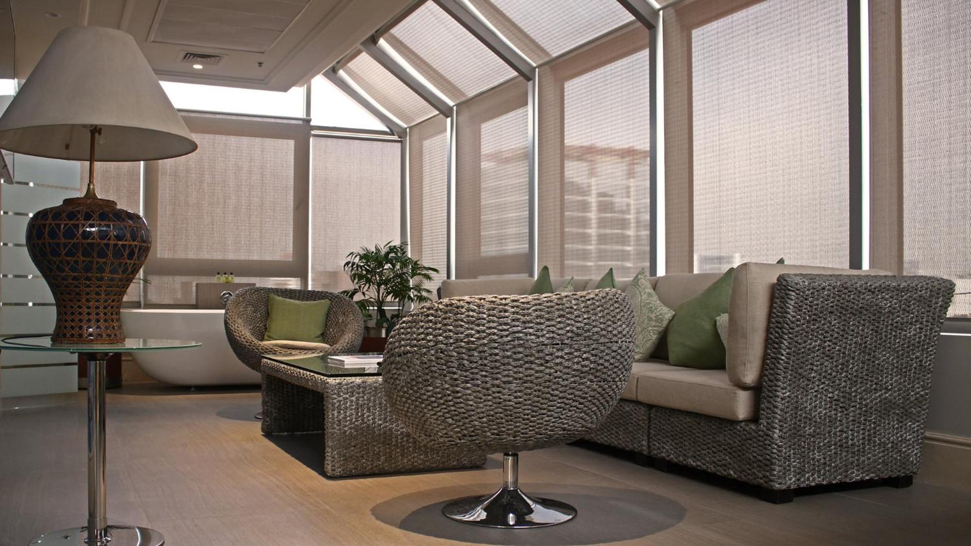Intercontinental By Ihg Hotel