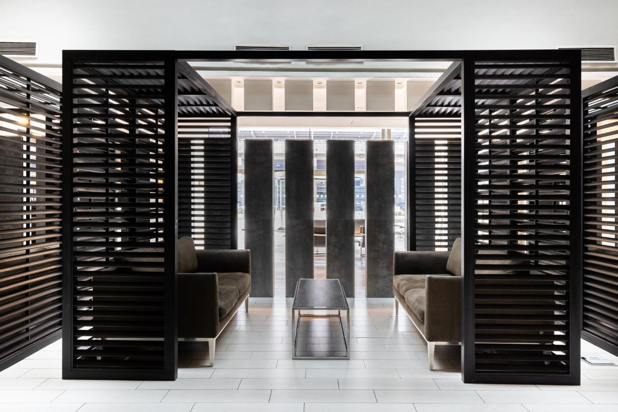 Hotel - Airport Terminal By Ihg 4*