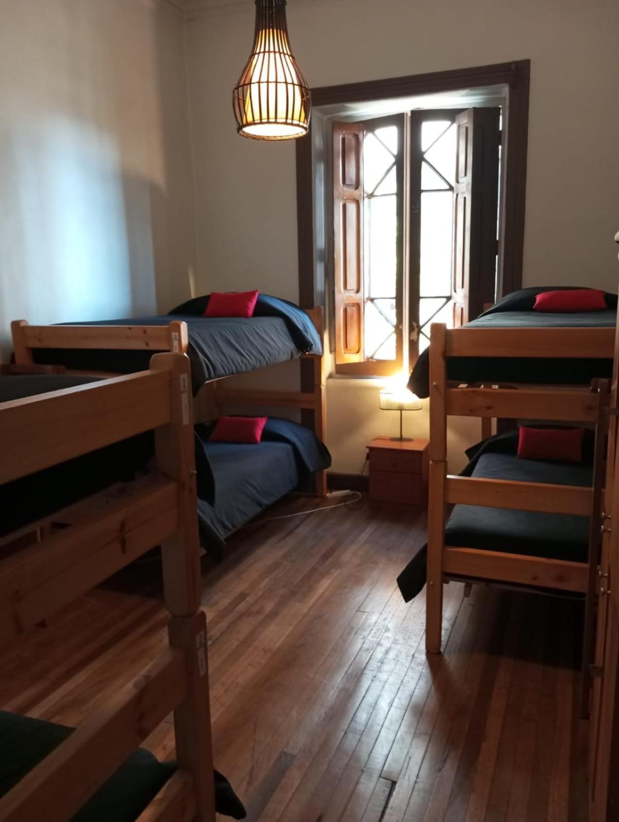 Irreal Hostel