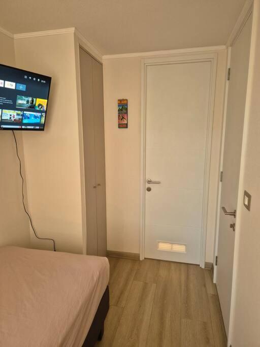 Con Bano Privado En Depto Compartido * Santiago
