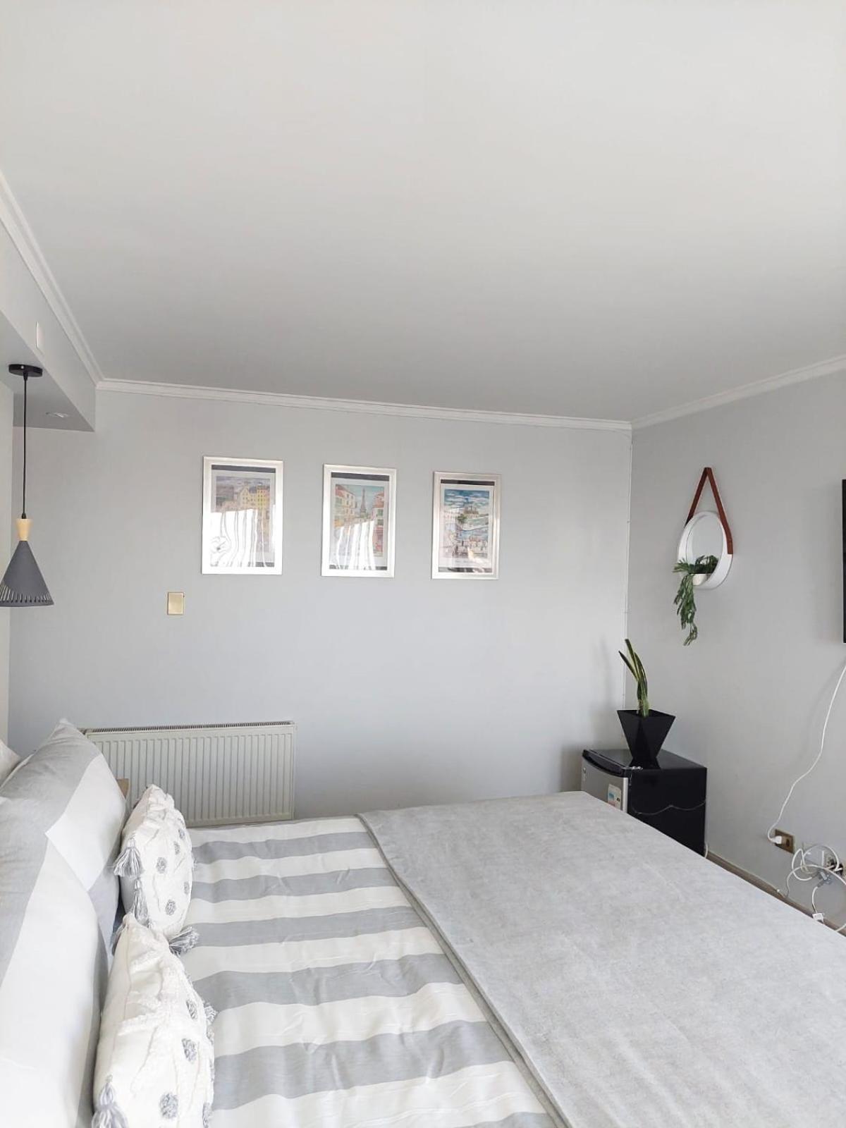 Hermoso Depto En Condes Parque Arauco, 10 Personas Apartment *