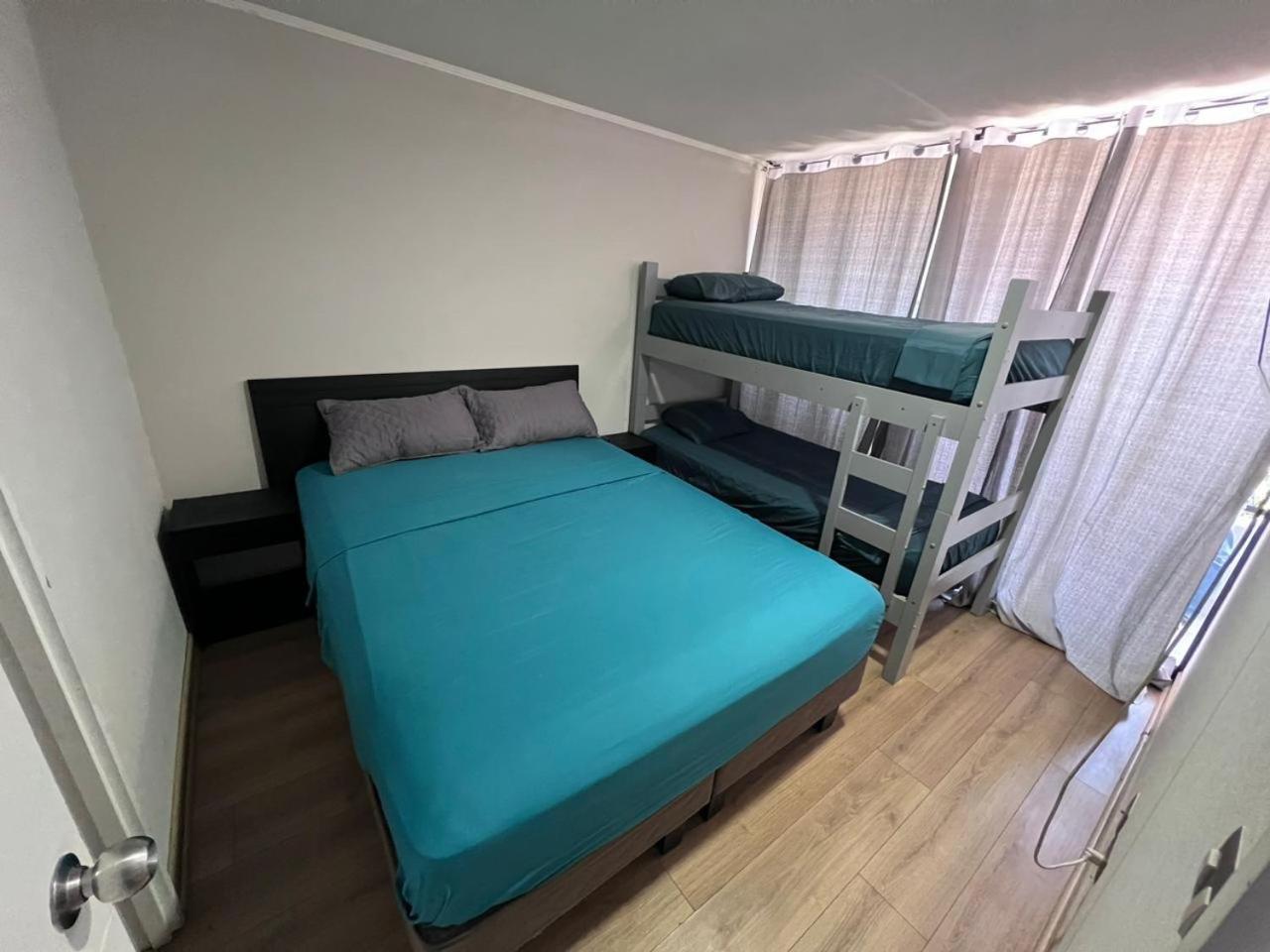 Homestay Habitacion Grande Con Bano Privado En Departamento Compartido Santiago