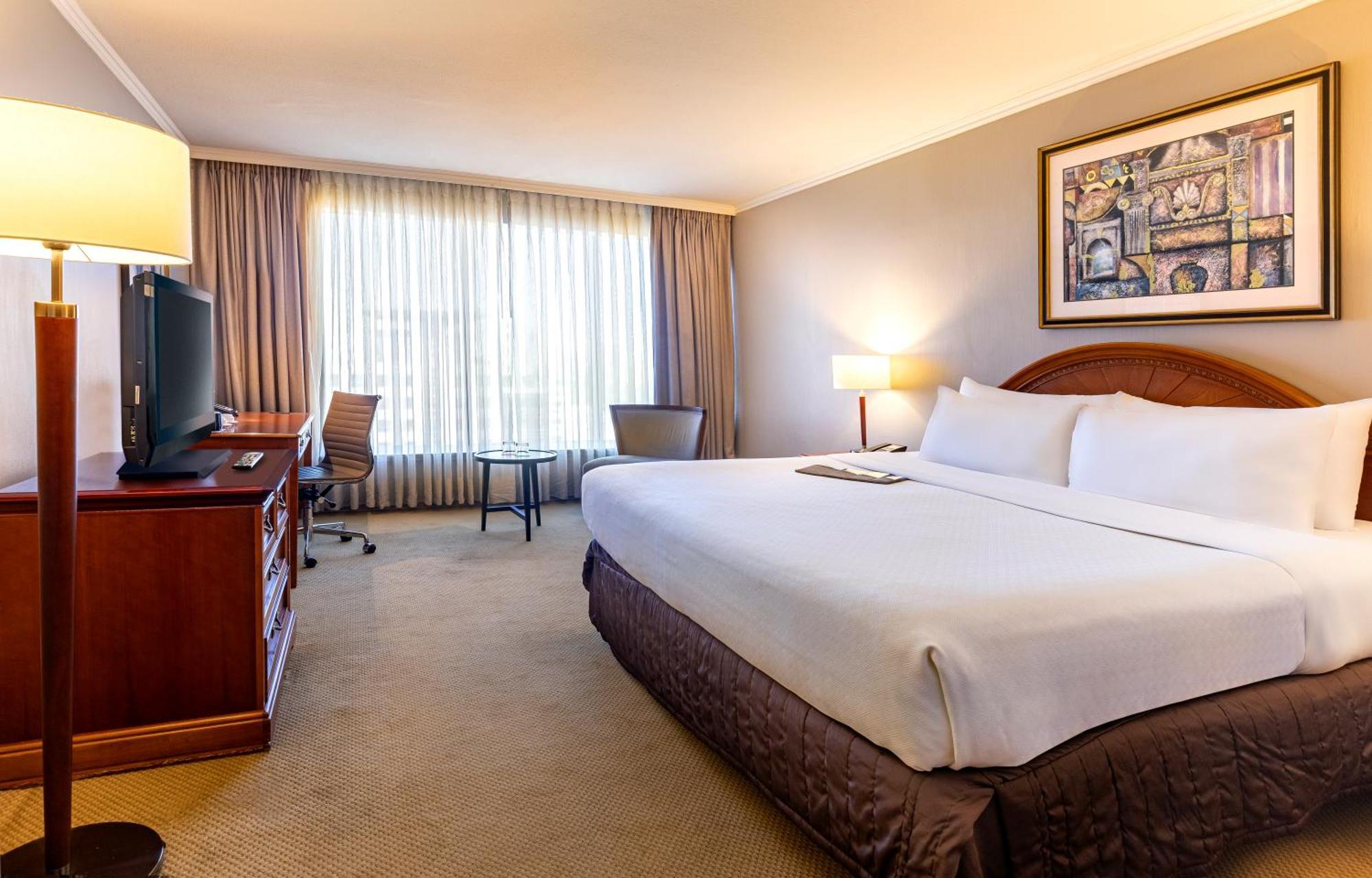 Plaza Hotel 5*