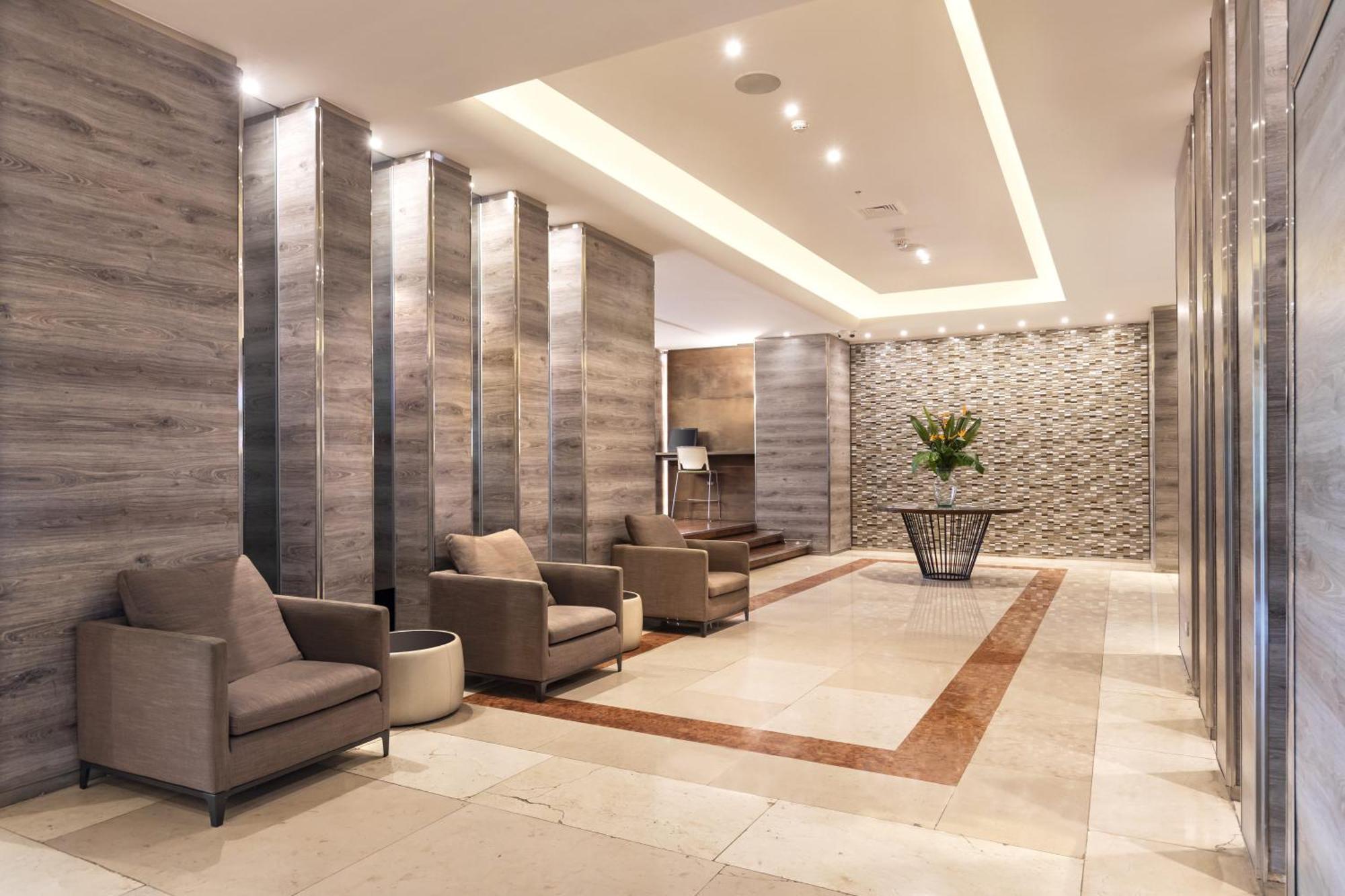 Hotel Plaza 5*