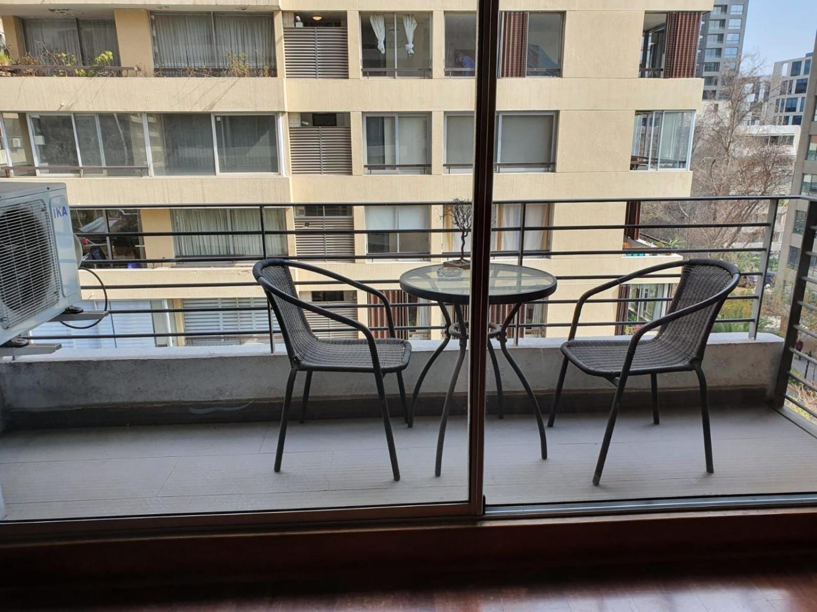Departamento Con Balcon Centrico En Metro Pedro De Valdivia