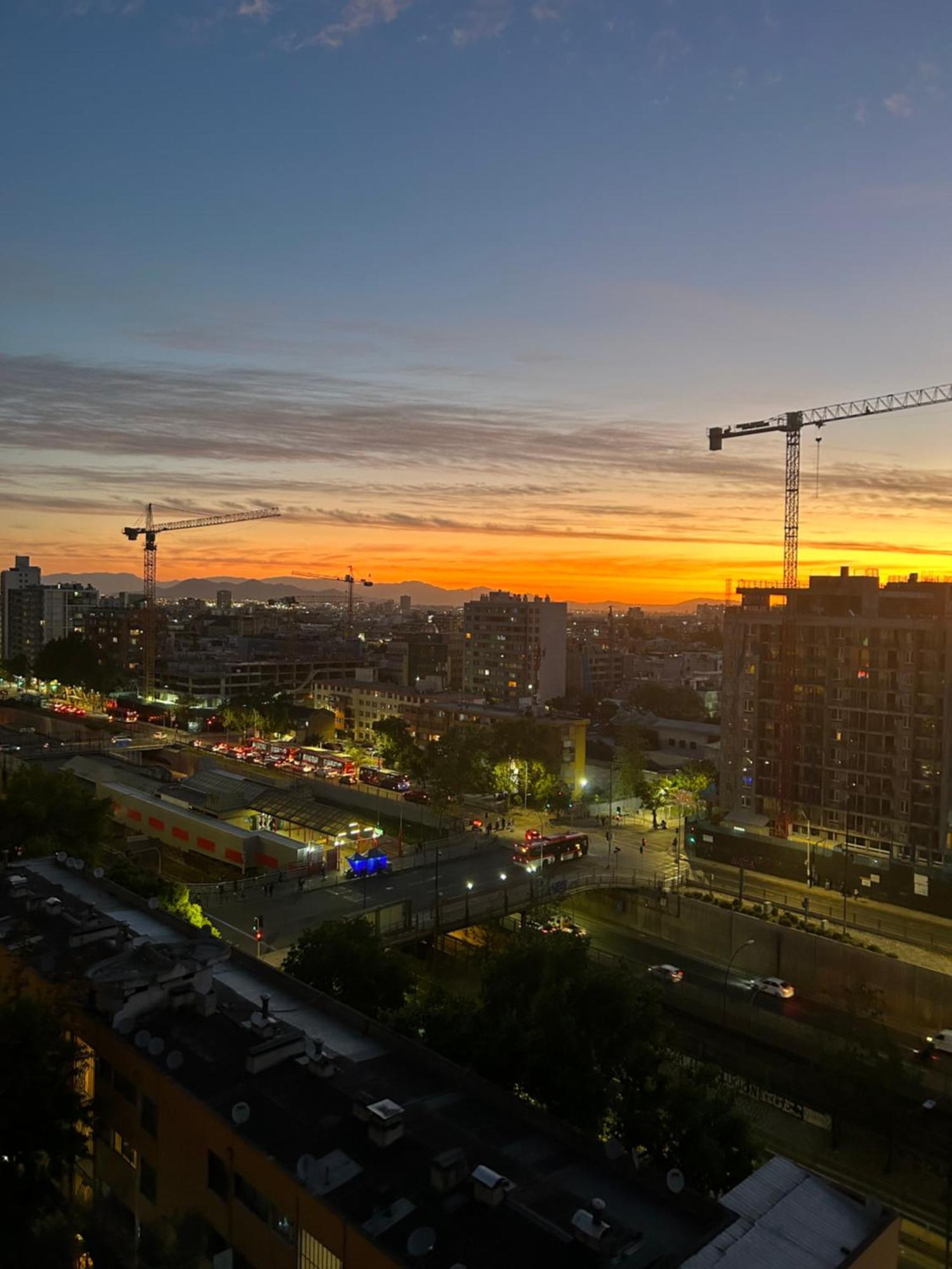 Arriendo Departamento Amoblado Por Dia Centro Căn hộ *