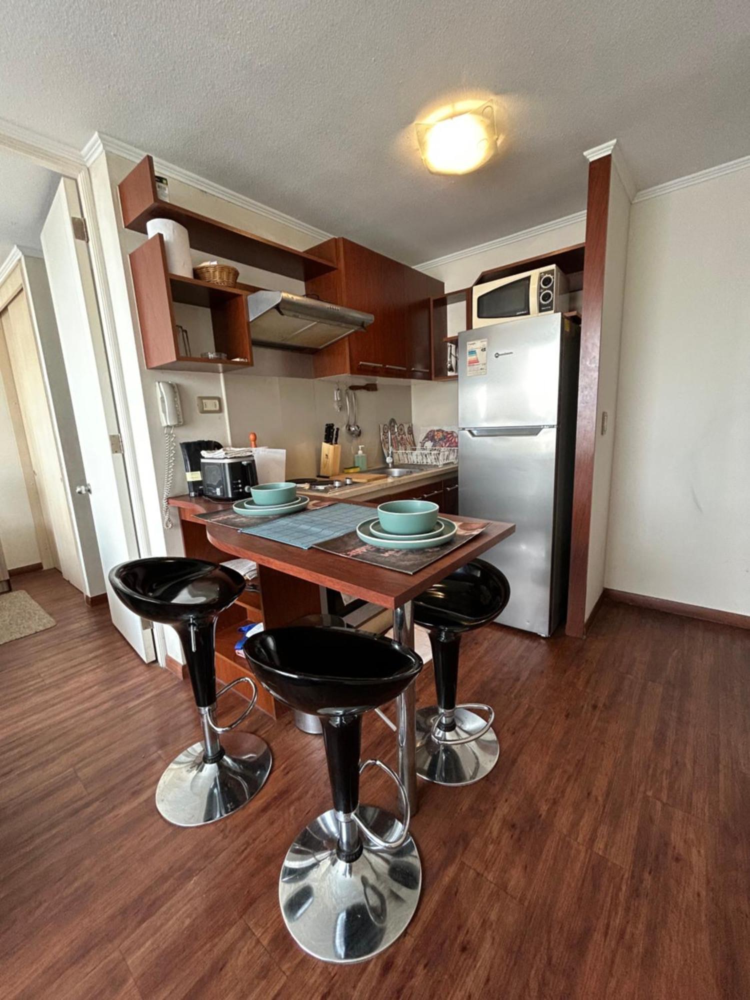 Arriendo Departamento Amoblado Por Dia Centro Căn hộ *