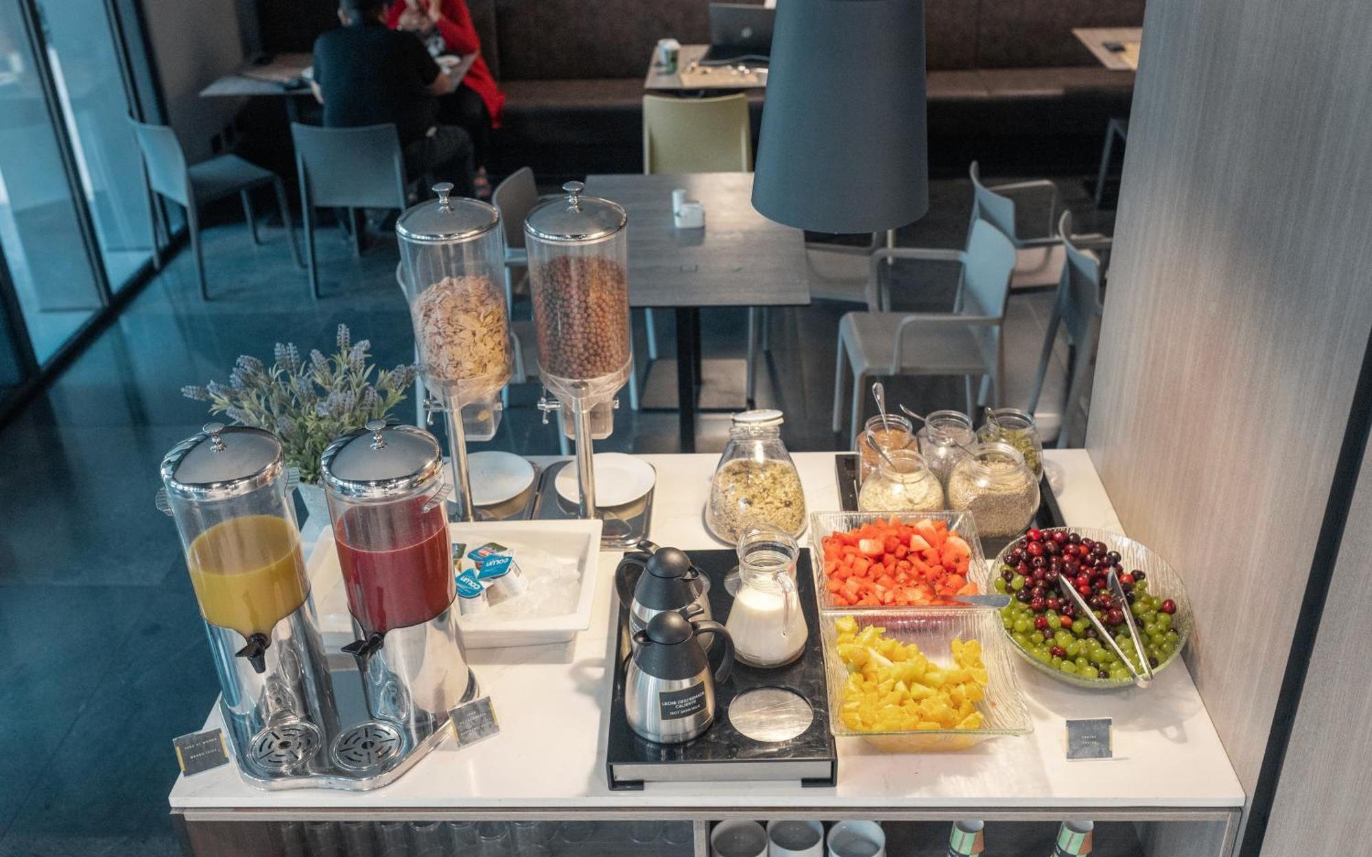 Ola Providencia, Tapestry Collection By Hilton 4* Santiago