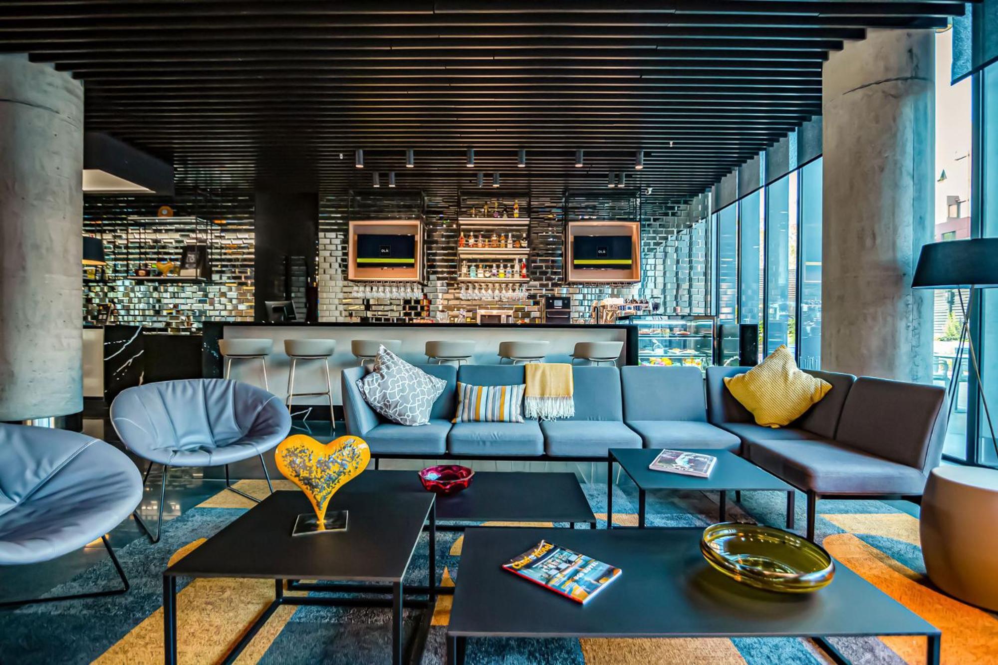 Ola Providencia, Tapestry Collection By Hilton Santiago