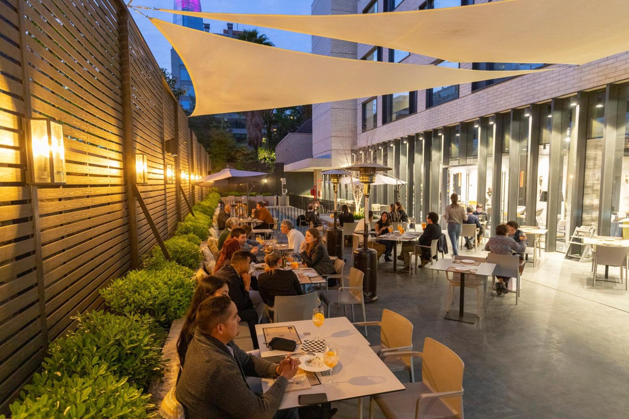Hotel Ola Providencia, Tapestry Collection By Hilton Santiago