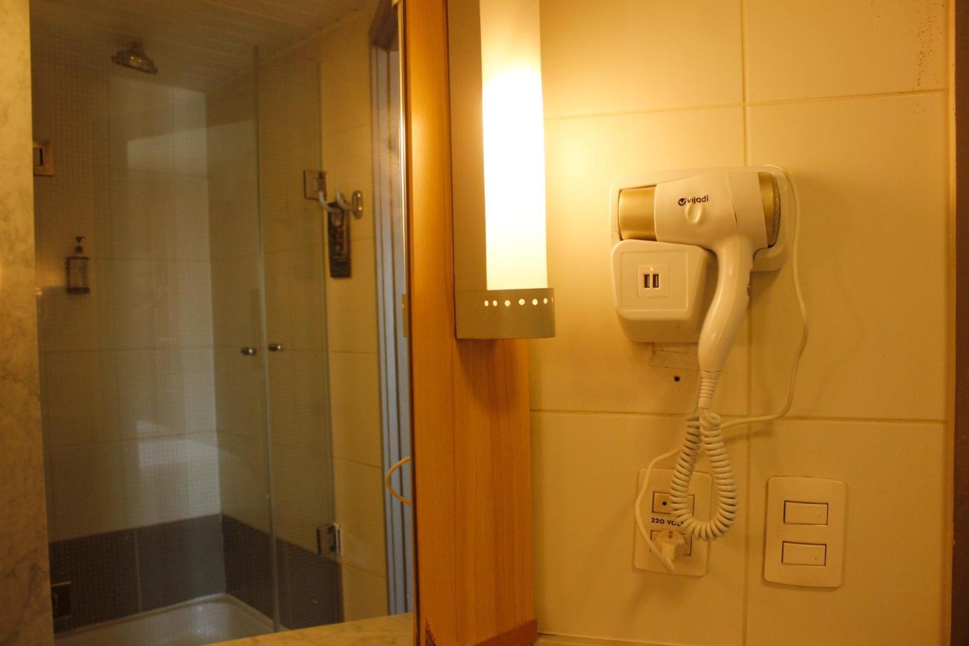 Ibis Estacion Hotel 3*