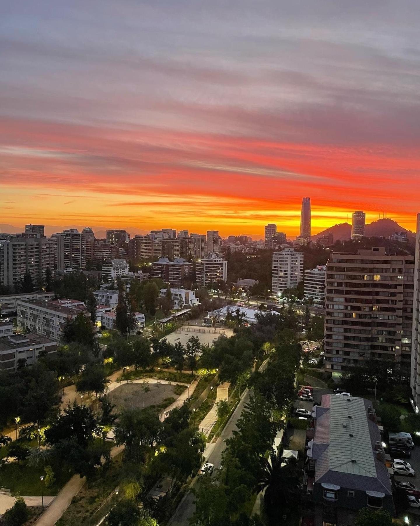 Apartment Hermoso Depto En Condes Parque Arauco, 10 Personas Santiago