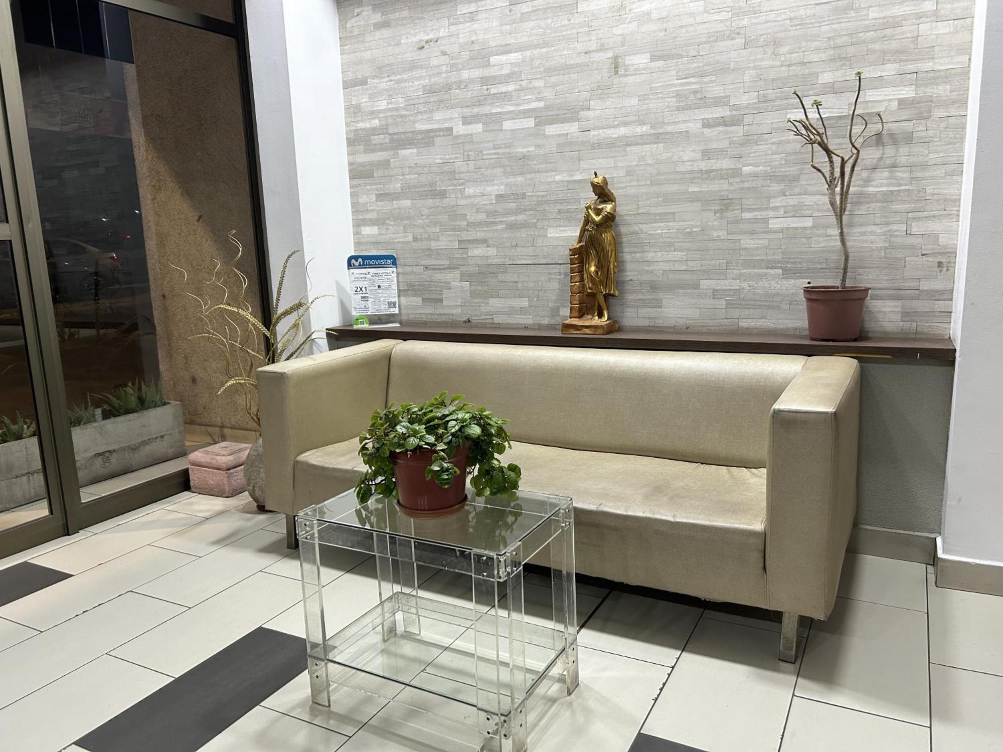 Arriendo Departamento Amoblado Por Dia Centro Căn hộ *