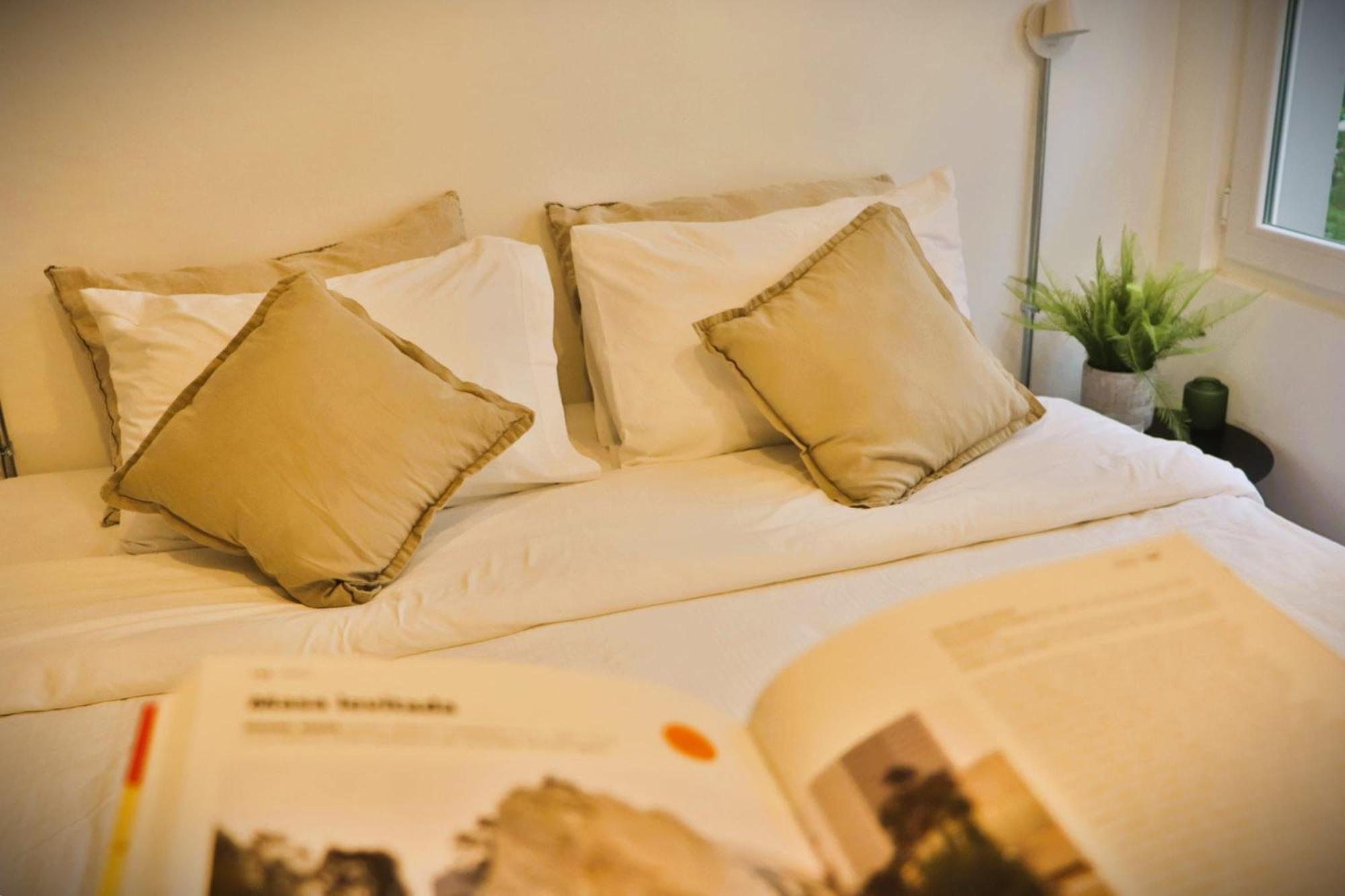 Hom I Luminoso En Calle Monjitas, Apartamento Santiago
