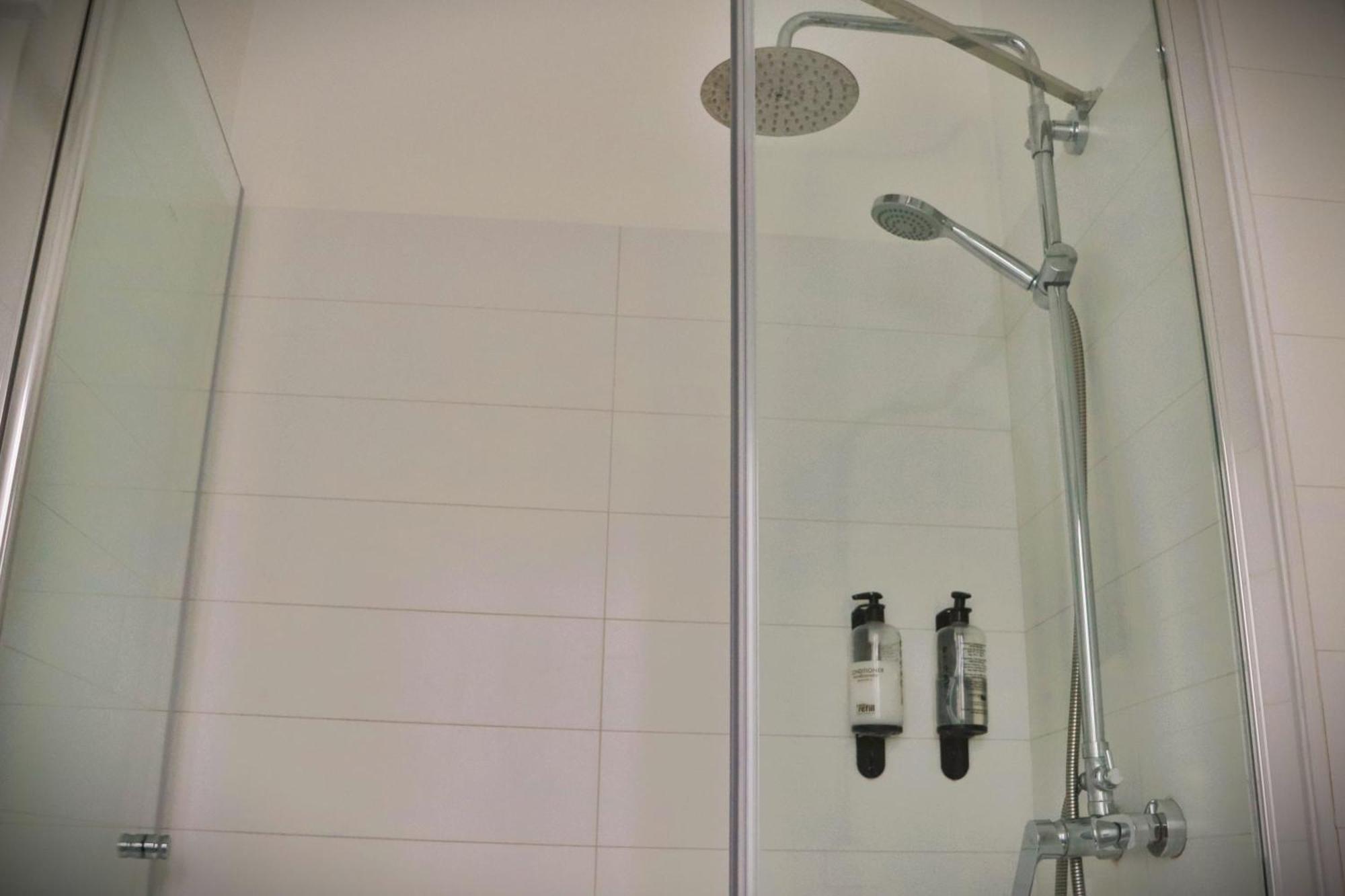 Hom I Luminoso En Calle Monjitas, Apartamento Santiago