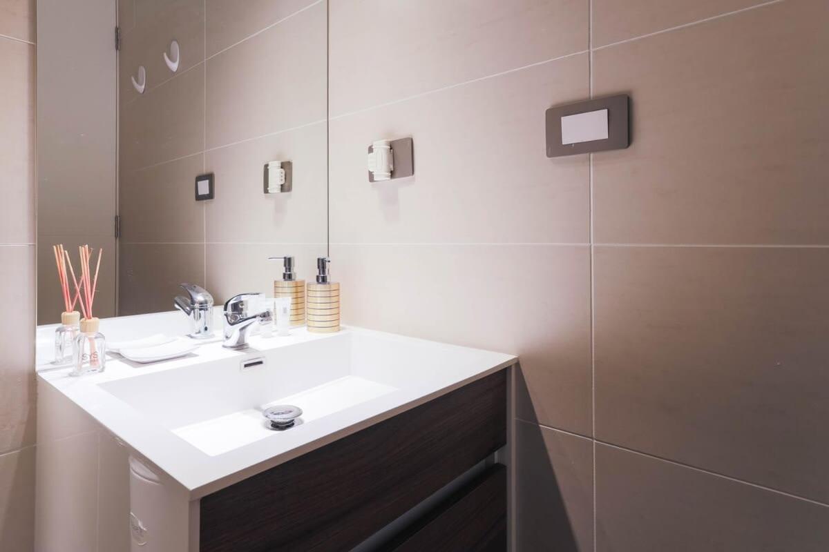 Fontecilla Nest 2d Wifi & Parking * Santiago