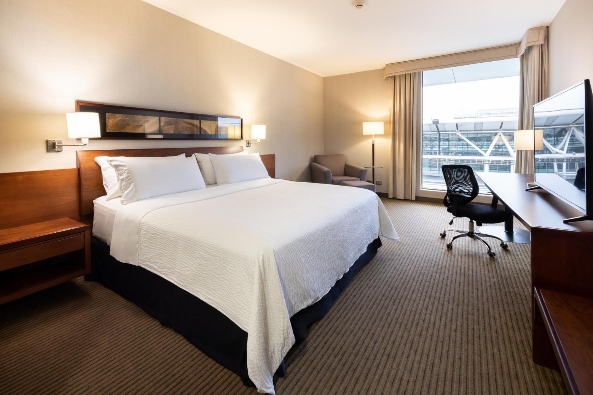 Hotel - Airport Terminal By Ihg Santiago