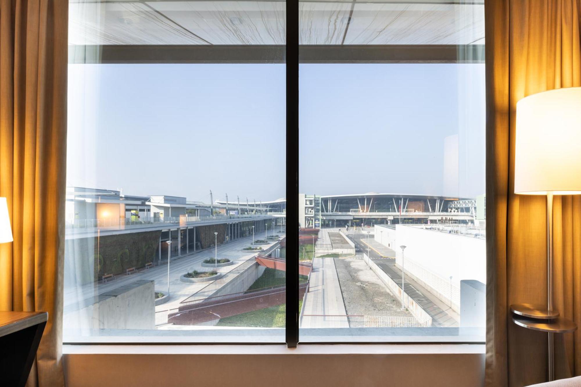 Hotel - Airport Terminal By Ihg Santiago
