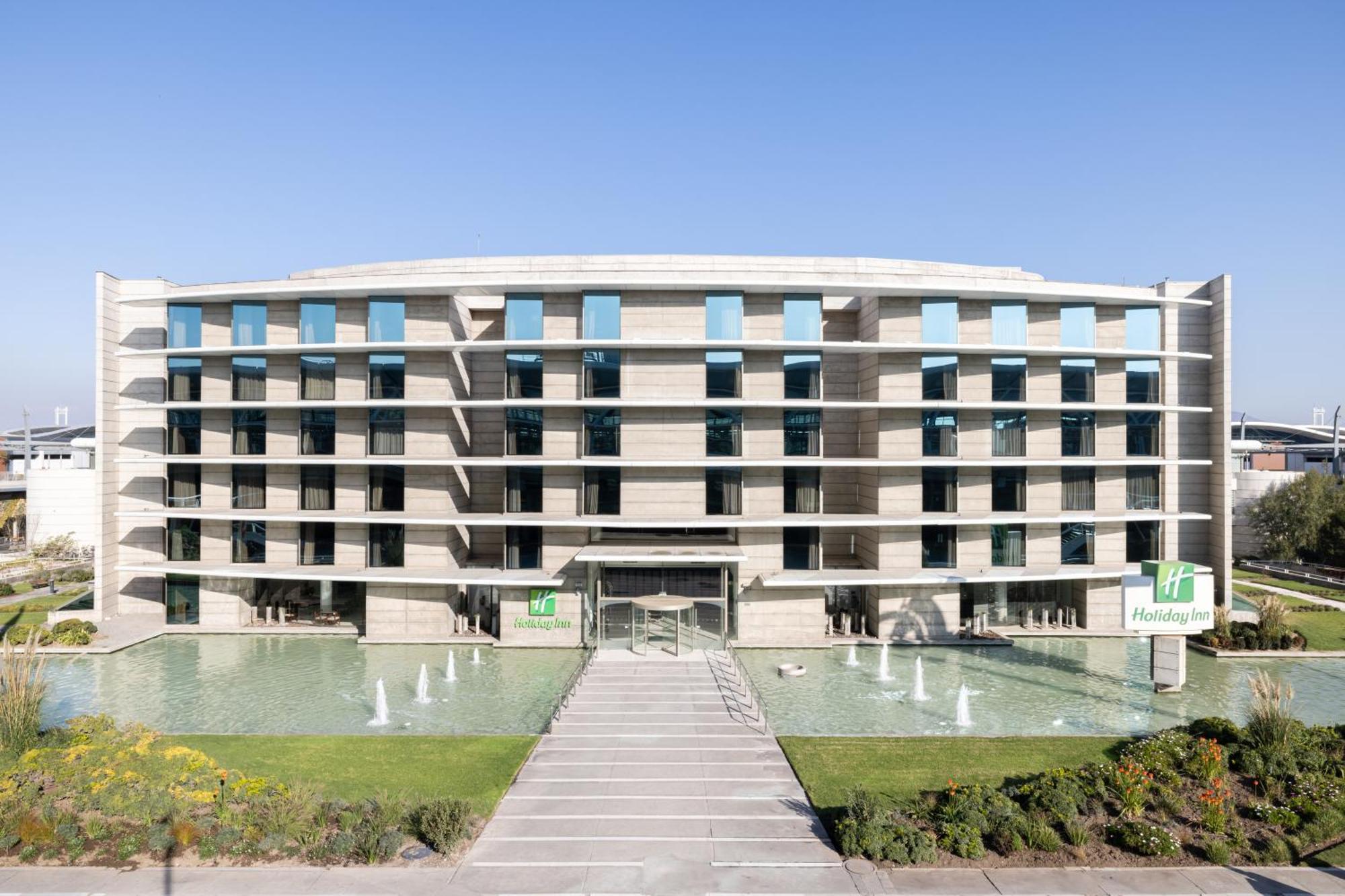 Hotel - Airport Terminal By Ihg Santiago