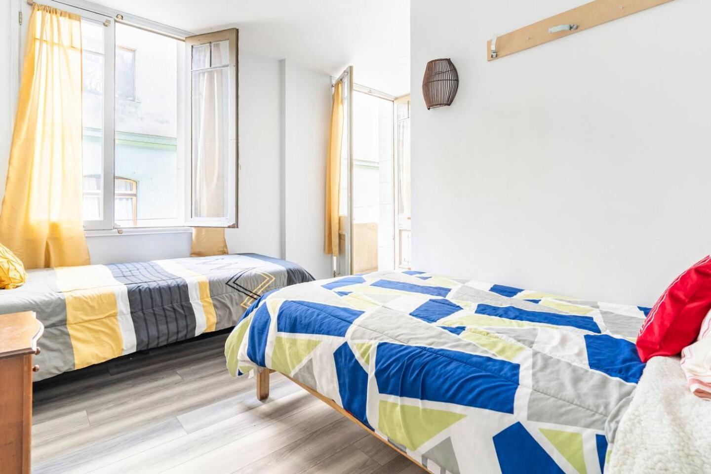 Pensión Hostal Mancora Monjitas 755