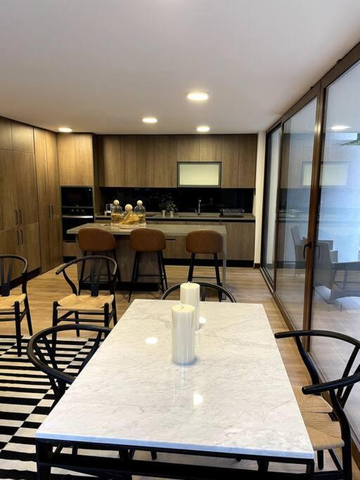 Edificio Apartment