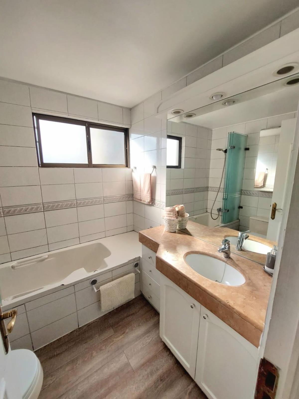 Apartment Hermoso Depto En Condes Parque Arauco, 10 Personas