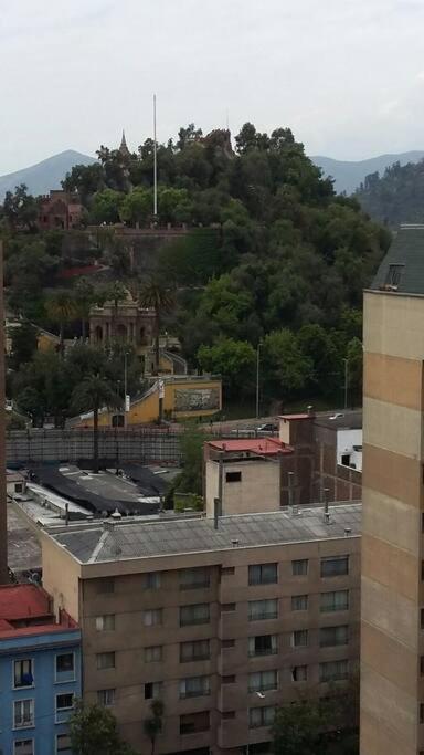 Vista A Cerro Santa Lucia Con Aire Acondicionado Santiago