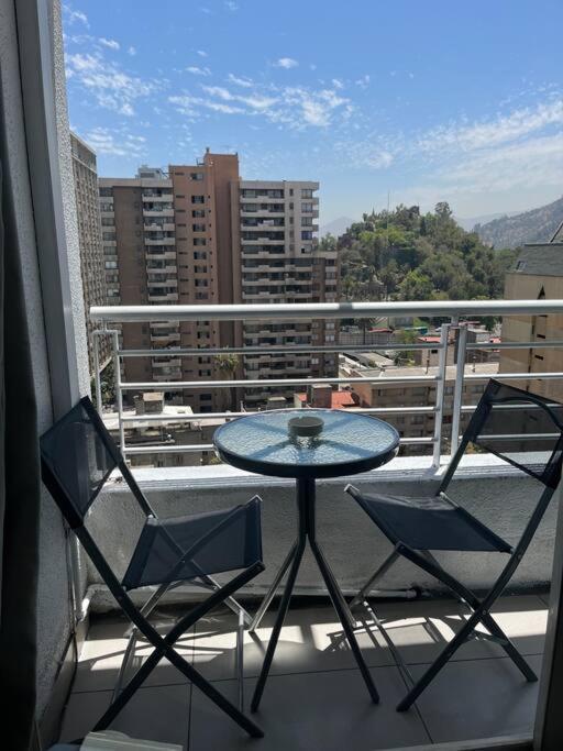 Vista A Cerro Santa Lucia Con Aire Acondicionado Apartment