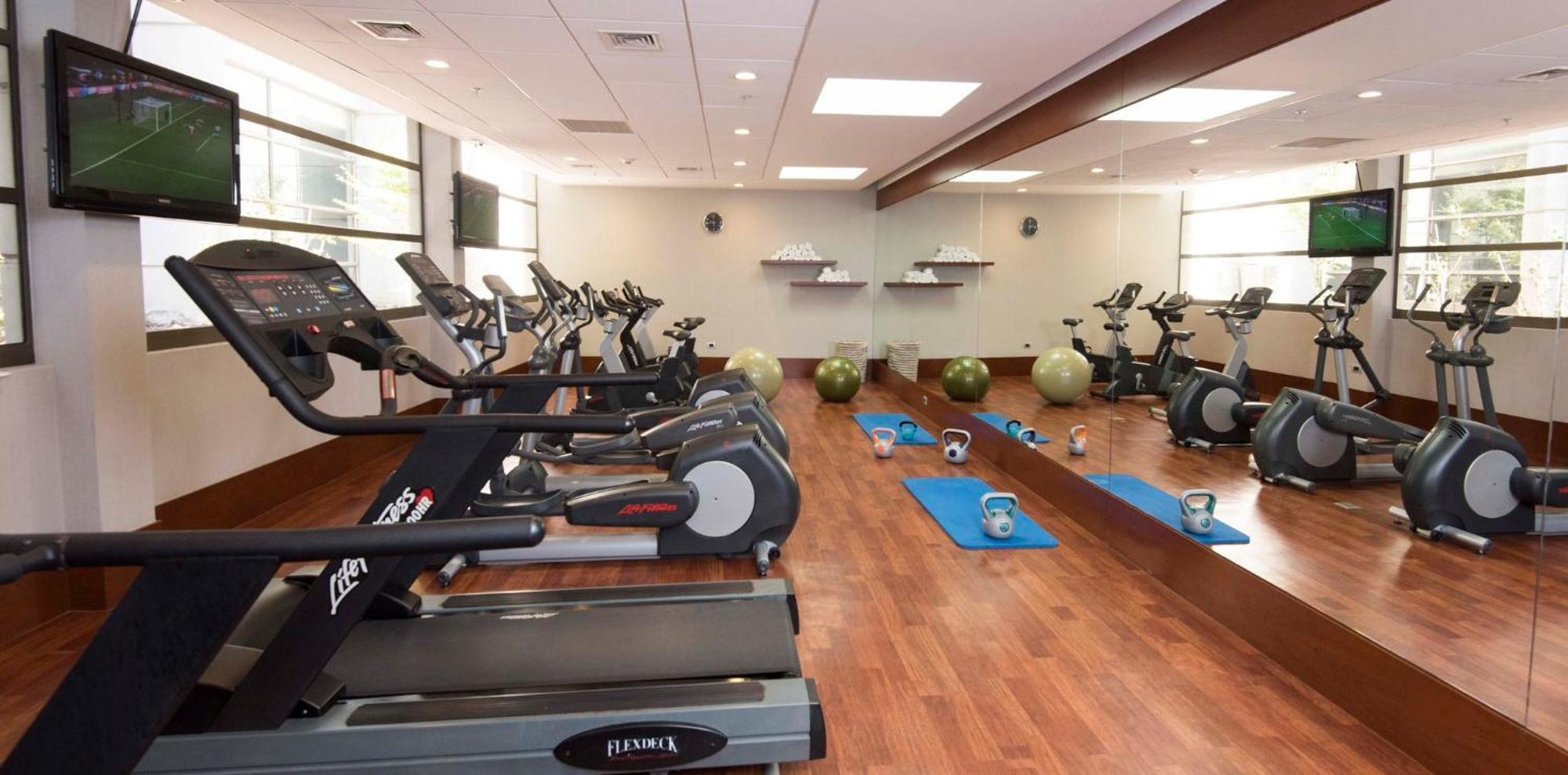- Airport Terminal By Ihg Hotel Santiago