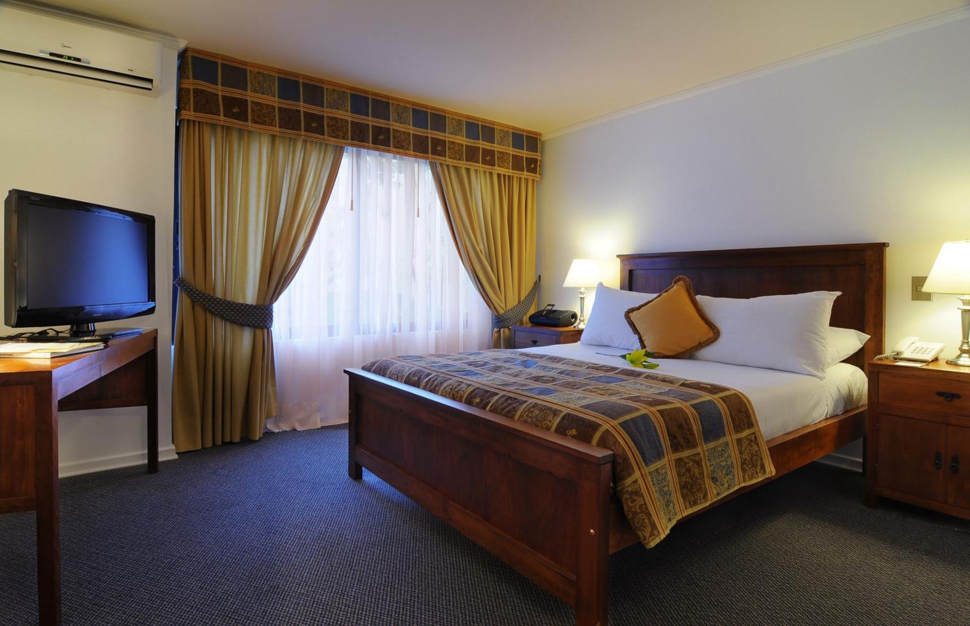 Park Plaza 3* Santiago