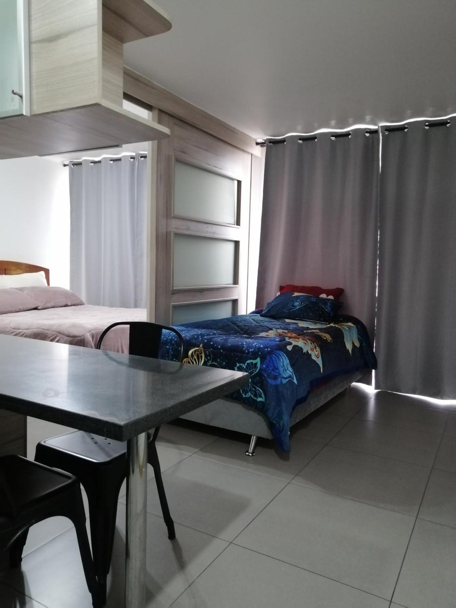 Jantcar Suites Santiago