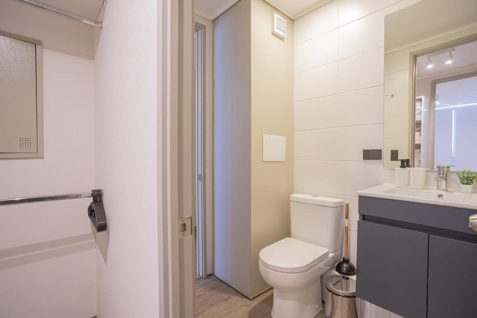 Disfruta De Un Moderno Depto Con Piscina Y Gym Apartamento Santiago de Chile