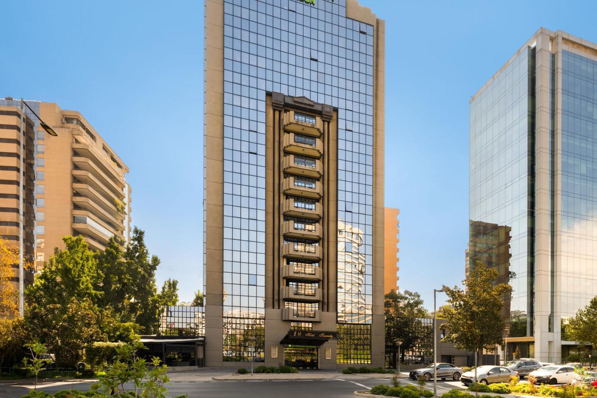 Wyndham Garden Kennedy Khách sạn