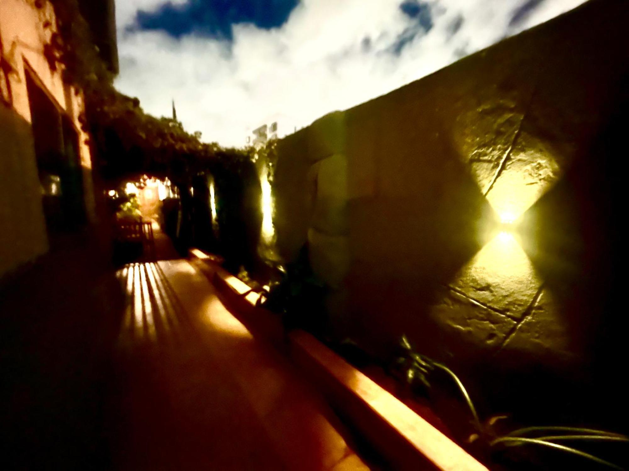 Casa Aqua Khách sạn tình yêu Santiago