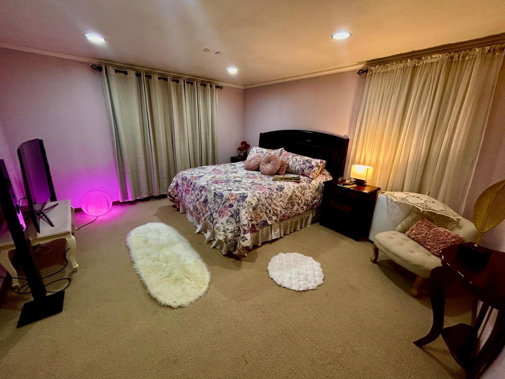Casa Aqua Khách sạn tình yêu Santiago