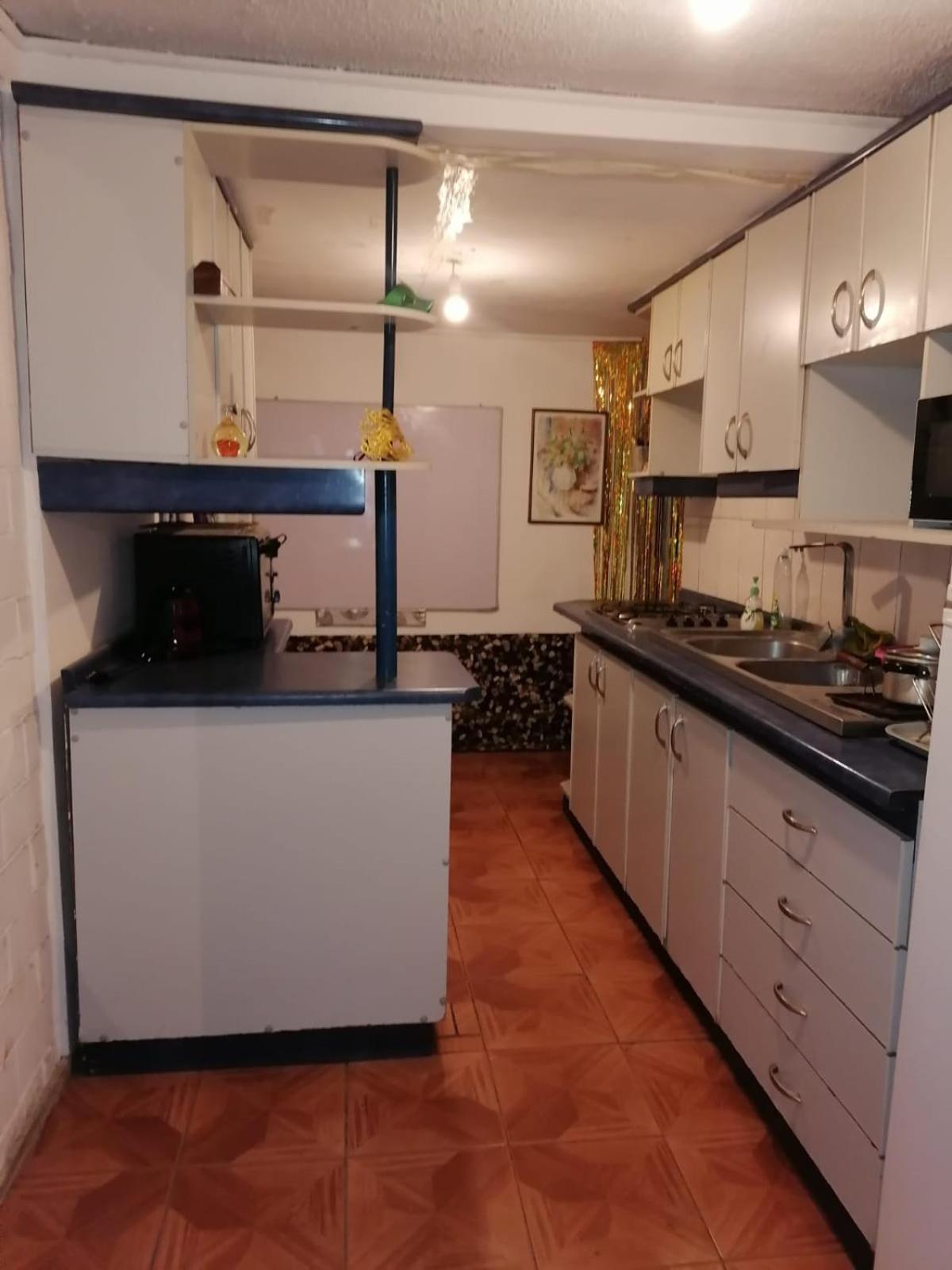 Se Arrienda 1 Casa Huechuraba, Bandurrias * Santiago
