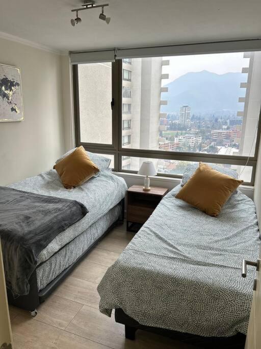 Departamento En Condes Premium Parque Arauco Con Aire Acondicionado *