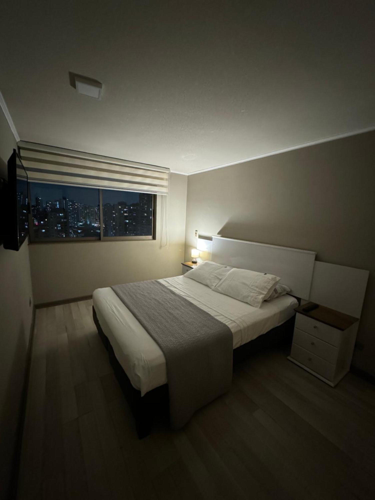 Dep 2d Parque Almagro-byhospedate Apartment Santiago