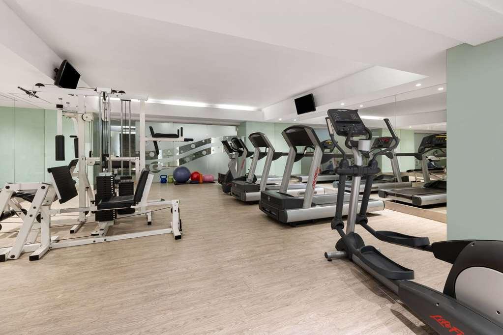 Wyndham Garden Khách sạn
