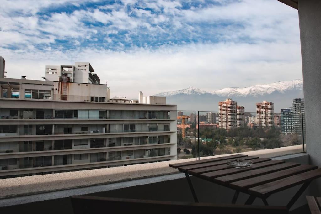 Moderno Y Comodo Departamento En Condes