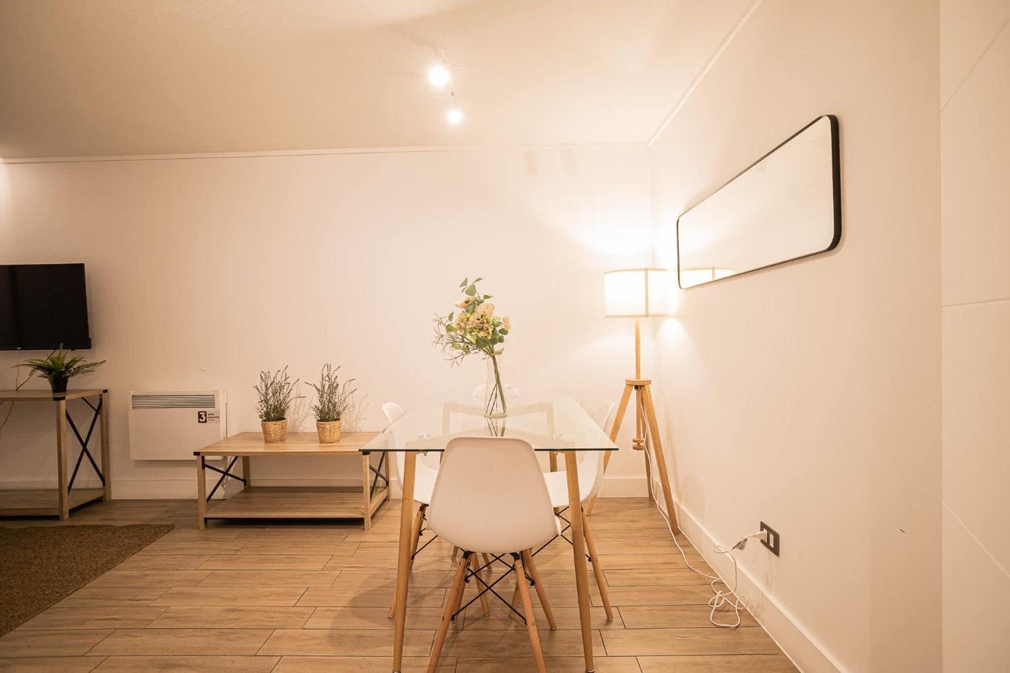 Apartment And Cozy Steps Away From Clinica Condes *