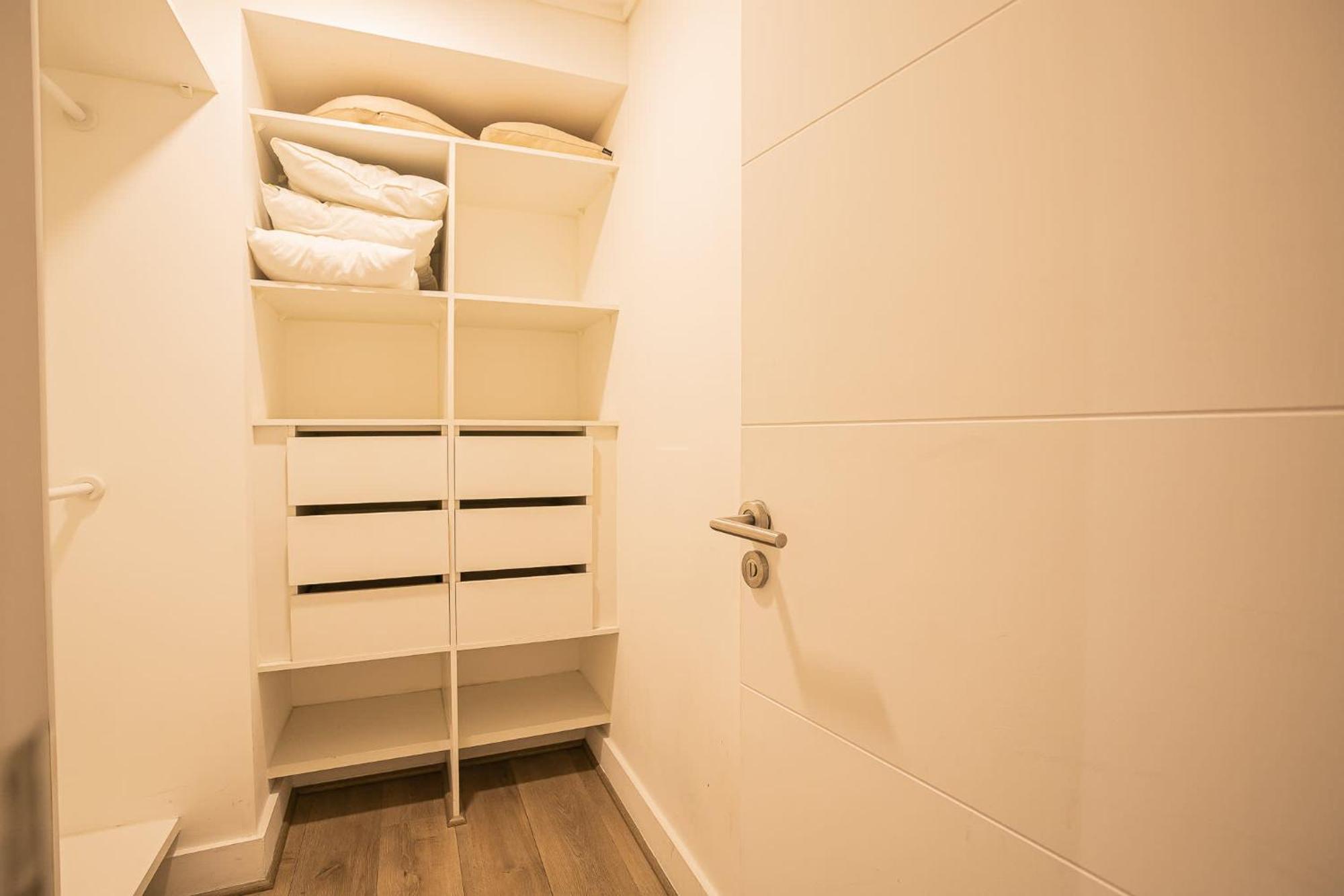 Apartment And Cozy Steps Away From Clinica Condes